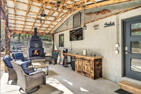 Remodeled Cabin with Fire Pit on Norfork Lake!